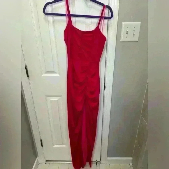 Showpo TRINAH CORSET MAXI DRESS IN PINK US4 EUC - Picture 5 of 8